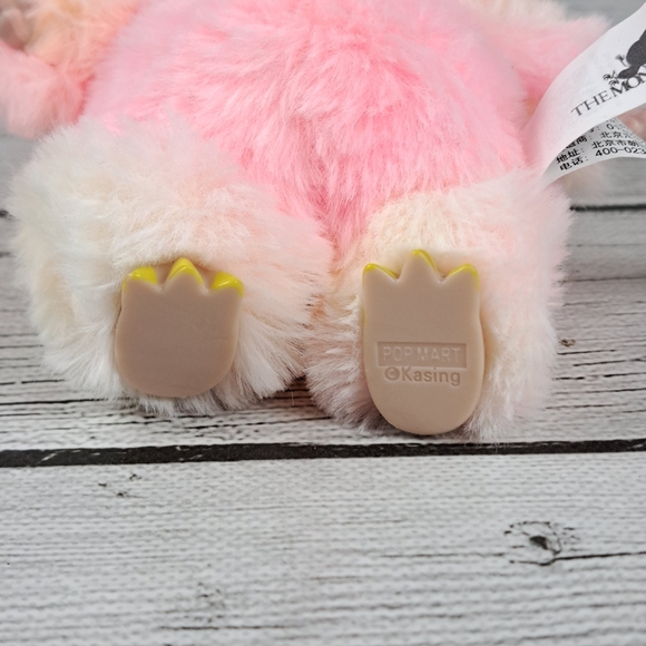 Labubu The Monsters V3 Big Into Energy - Picture 9 of 11